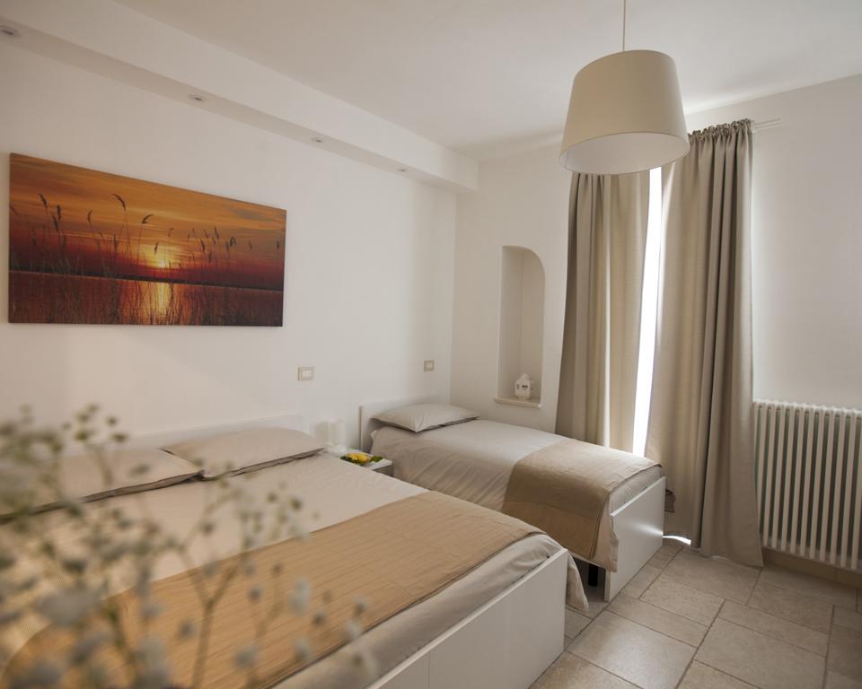 Dimora Nonna Rosa Bed & Breakfast Conversano Bagian luar foto